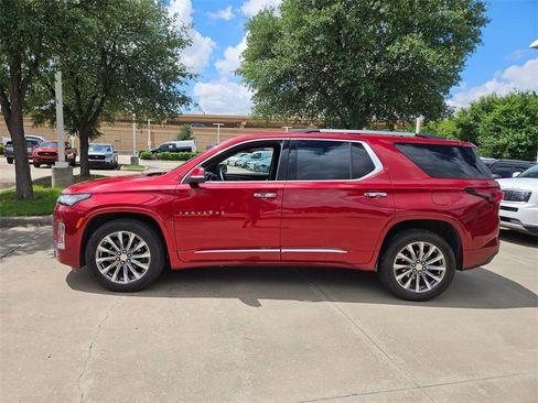 Used 2023 Chevrolet Traverse Premier image 6