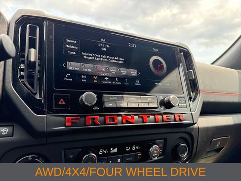 Used 2025 Nissan Frontier PRO-4X AWD/4WD image 12