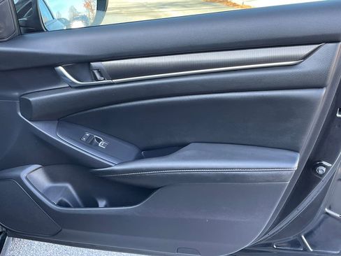 Used 2022 Honda Accord Sport image 14