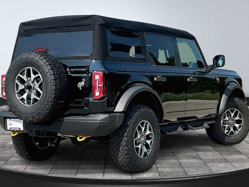 Used 2024 Ford Bronco Badlands image 5