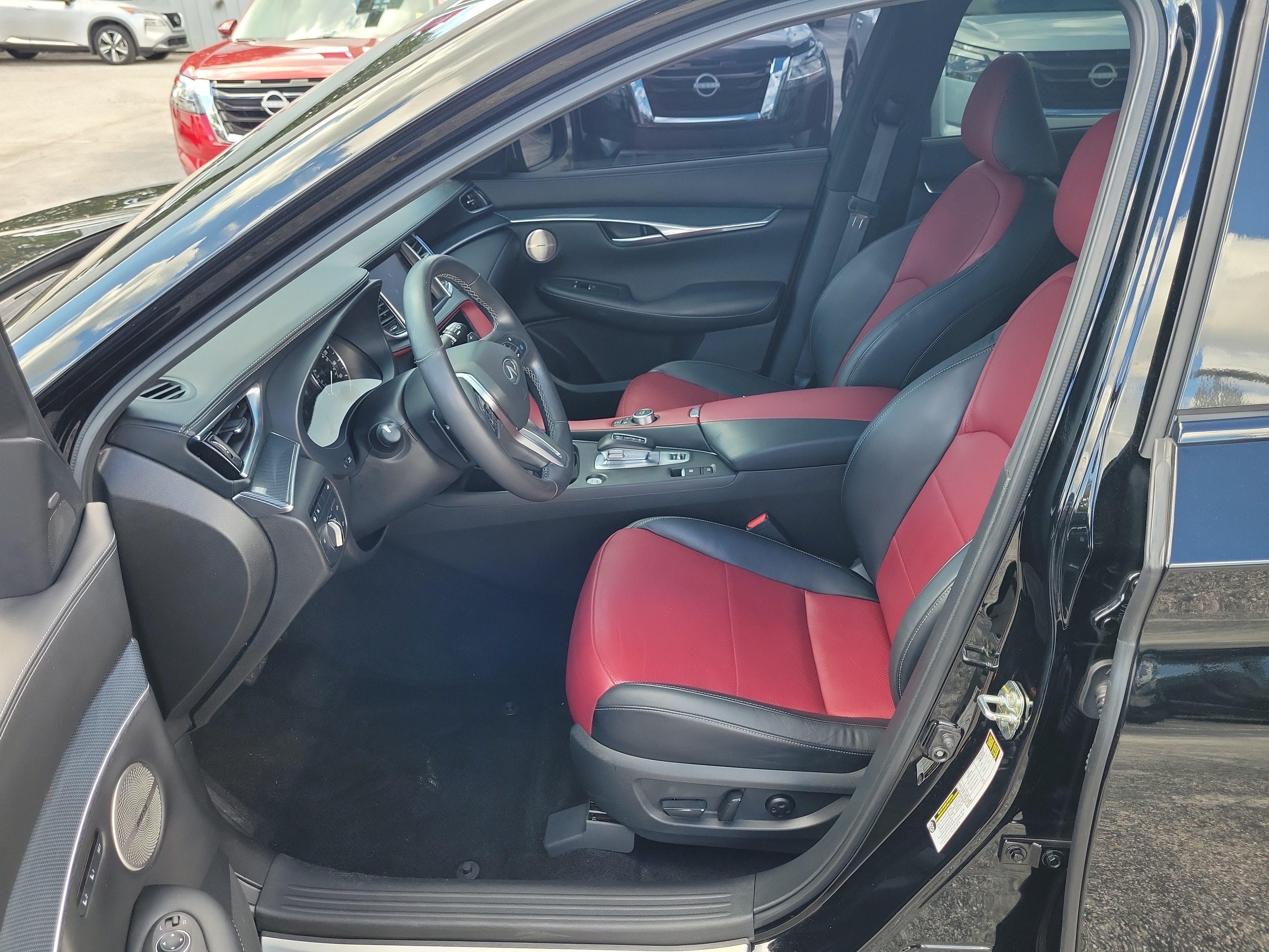 Used 2024 INFINITI QX50 Sport AWD/4WD image 13
