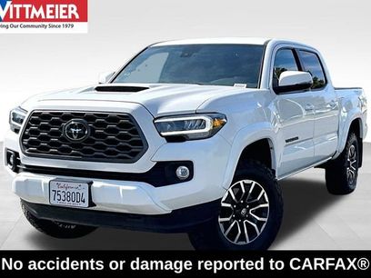 Used 2022 Toyota Tacoma TRD Sport w/ Black Out Package (TMS)