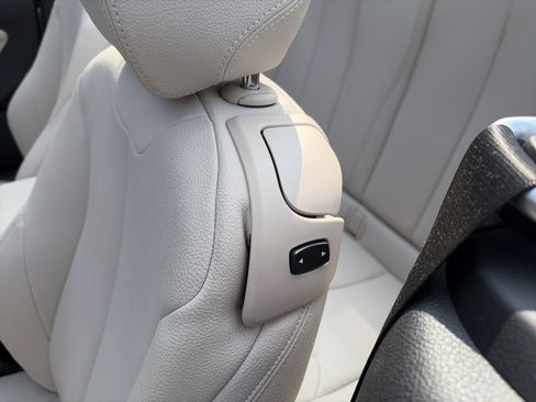 Used 2020 BMW 230i Convertible RWD image 17