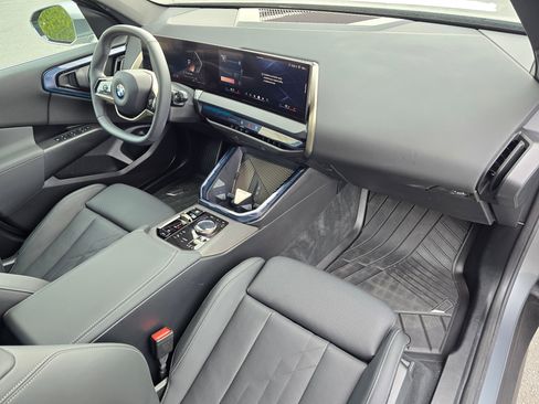 Certified 2025 BMW X3 xDrive30i w/ Convenience Package image 47