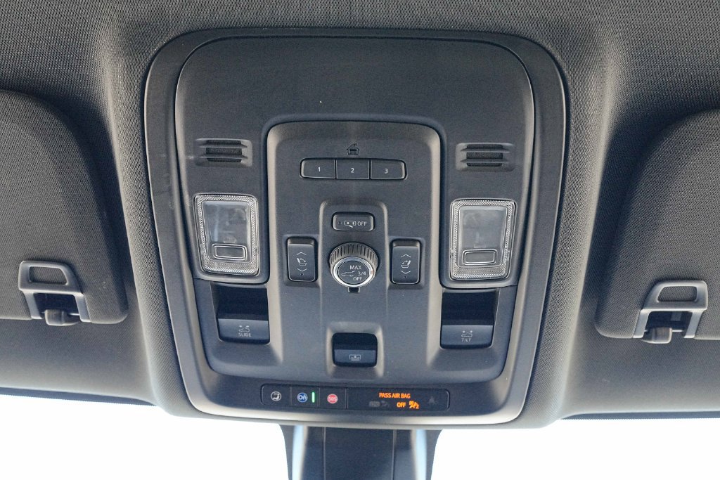 Used 2022 Chevrolet Tahoe RST w/ Luxury Package AWD/4WD image 39