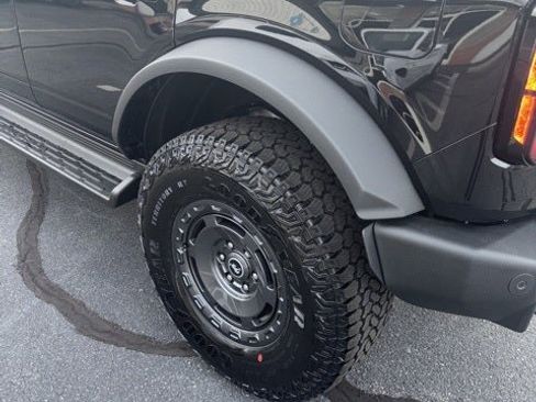 New 2025 Ford Bronco Outer Banks w/ Sasquatch Package image 26
