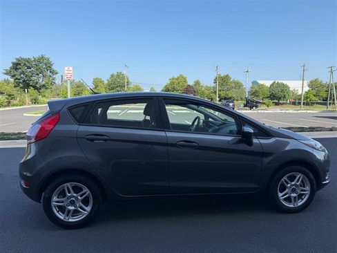 Used 2019 Ford Fiesta SE FWD image 16