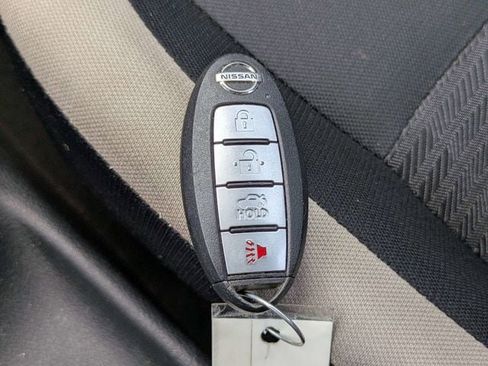 Used 2022 Nissan Versa SV w/ Trunk Package FWD image 26