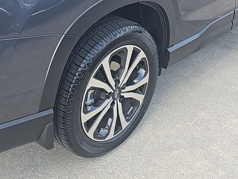 Used 2020 Subaru Forester Limited image 9