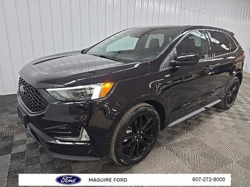 Certified 2022 Ford Edge ST-Line w/ Class II Trailer Tow Package image 10