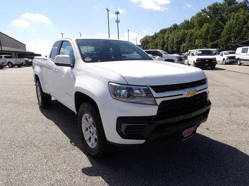 Used 2022 Chevrolet Colorado LT w/ Fleet Safety Package RWD image 11