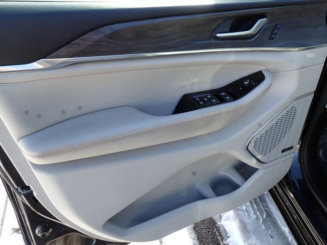 Used 2023 Jeep Grand Cherokee L Overland AWD/4WD image 20