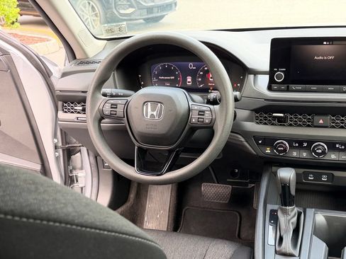 Used 2024 Honda Accord EX image 20