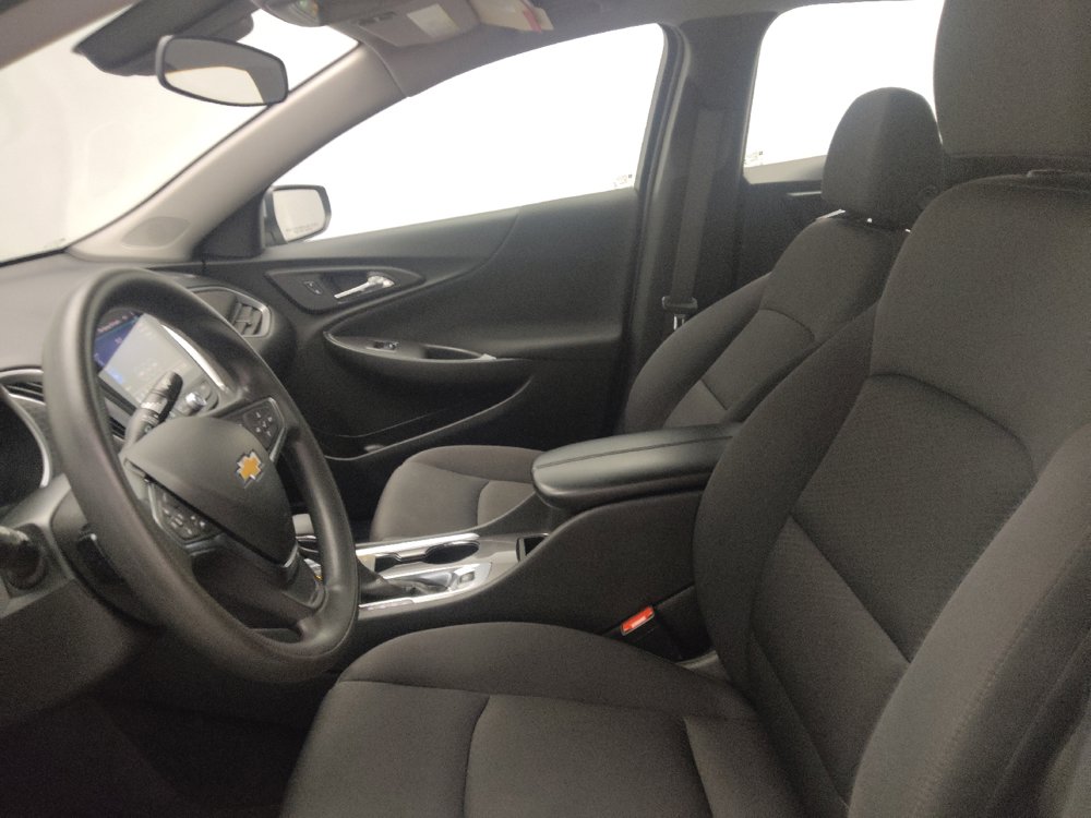 Used 2025 Chevrolet Malibu LT FWD image 17