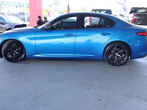 Used 2018 Alfa Romeo Giulia RWD image 10