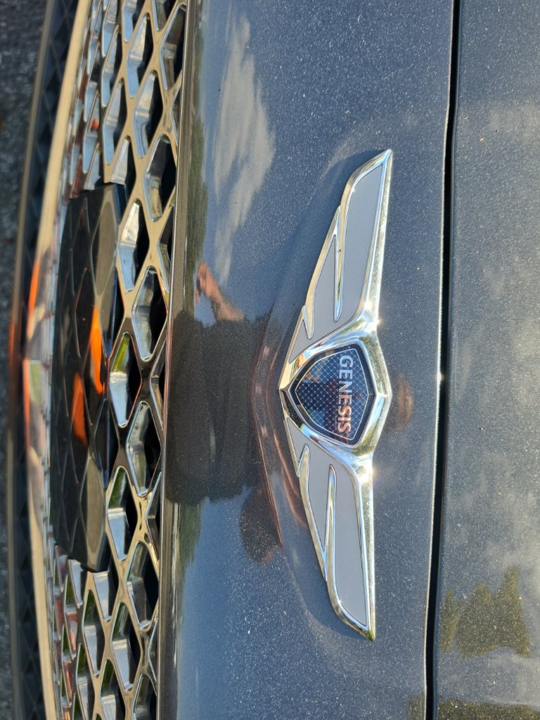 Used 2023 Genesis G70 2.0T RWD image 6