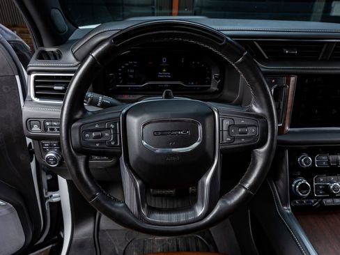 Used 2023 GMC Yukon Denali Ultimate w/ LPO, Floor Liner Package image 16