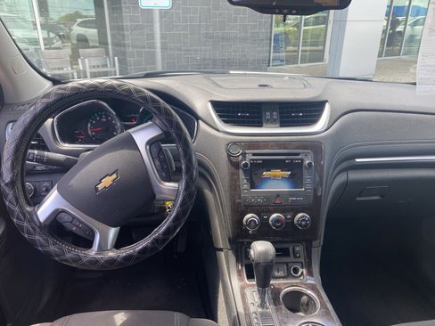 Used 2016 Chevrolet Traverse LT AWD/4WD image 10