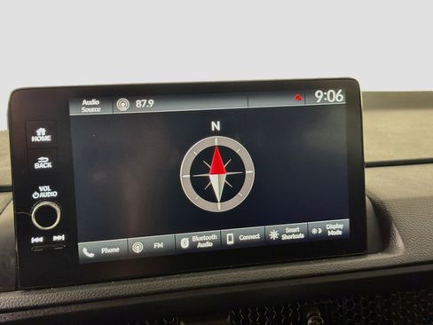 Used 2025 Nissan Sentra SV FWD image 22