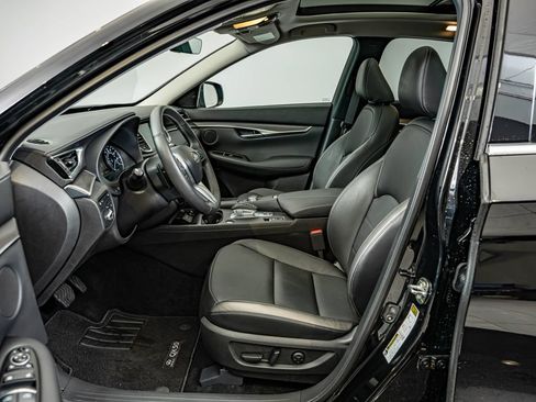 Used 2023 INFINITI QX50 Luxe AWD/4WD image 32
