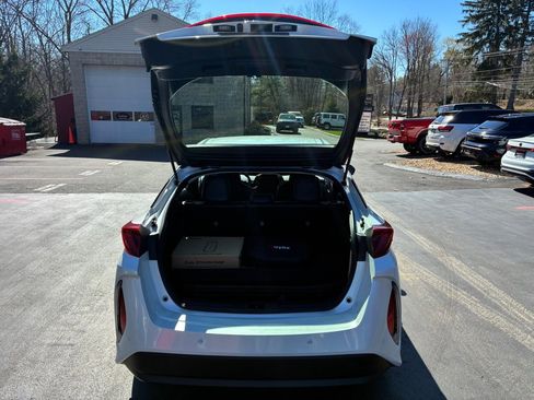 Used 2022 Toyota Prius Prime Limited image 17
