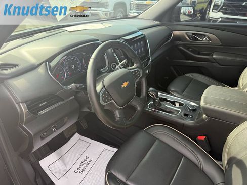 Used 2023 Chevrolet Traverse Premier w/ LPO, Floor Liner Package AWD/4WD image 19