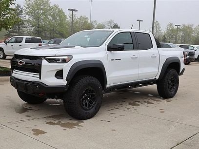Used 2024 Chevrolet Colorado Z71 w/ Z71 Convenience Package 2