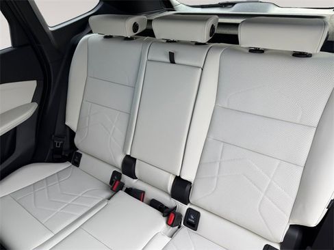 New 2026 BMW X1 xDrive28i w/ Technology Package image 13