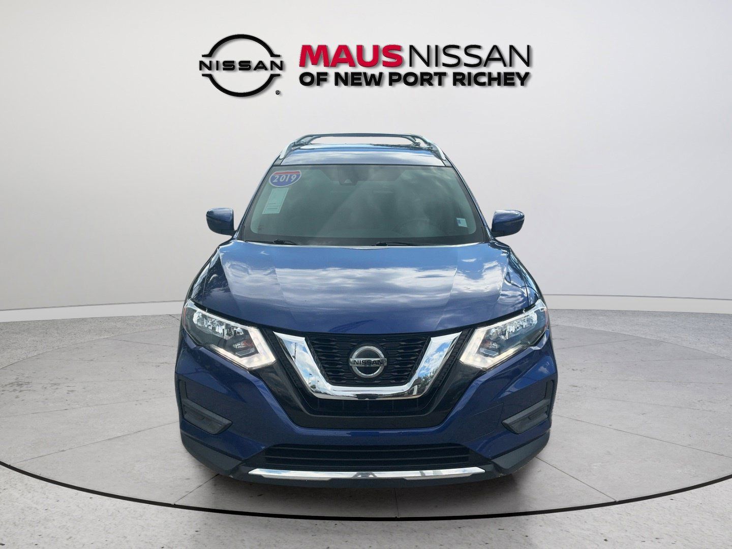 Used 2019 Nissan Rogue SV FWD image 3