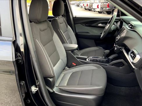 Used 2023 Chevrolet TrailBlazer LT image 8
