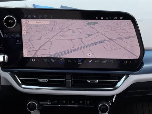 New 2026 Chevrolet Equinox EV LT image 12