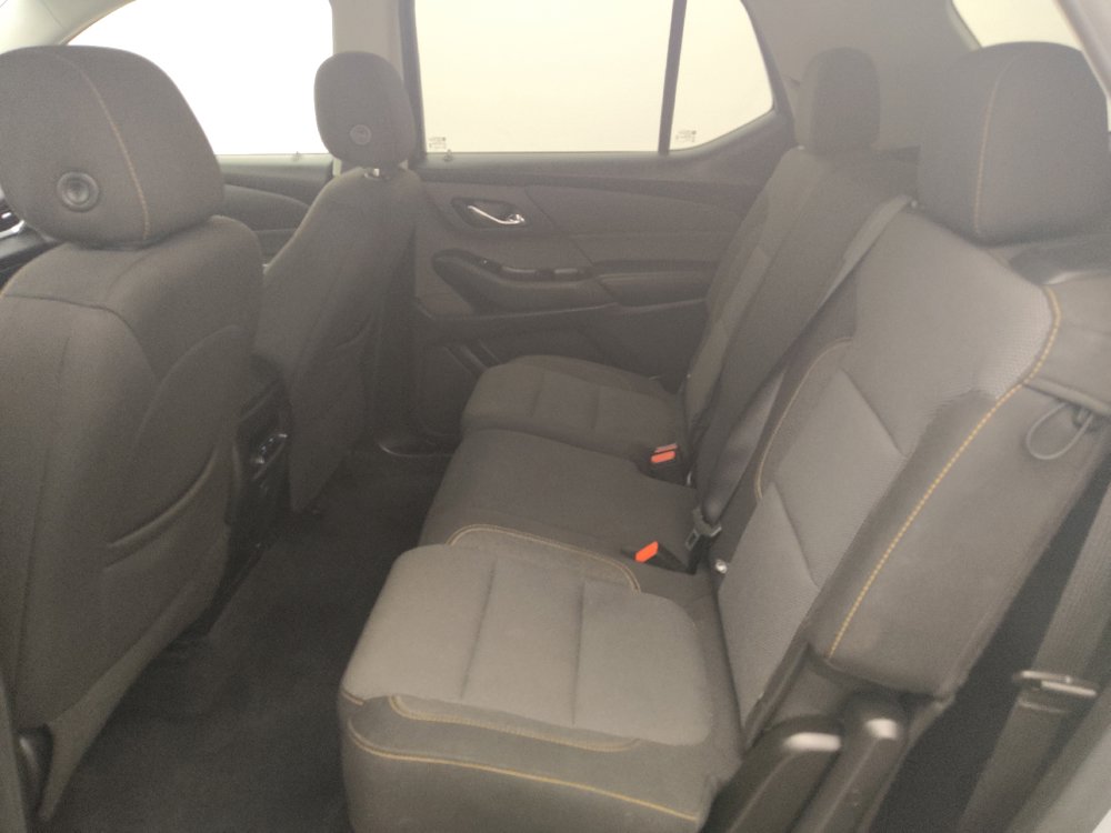 Used 2020 Chevrolet Traverse LS FWD image 18