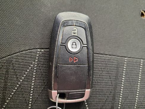 Used 2020 Ford EcoSport SE w/ SE Convenience Package FWD image 32