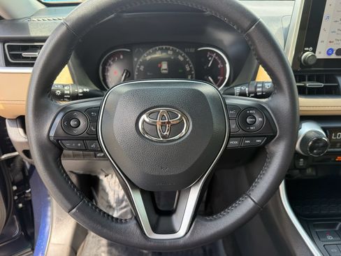 Used 2025 Toyota RAV4 XLE Premium FWD image 16