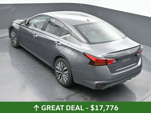 Used 2024 Nissan Altima 2.5 SV image 43