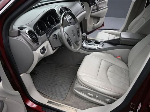 Used 2017 Buick Enclave Leather w/ Trailering Package image 9