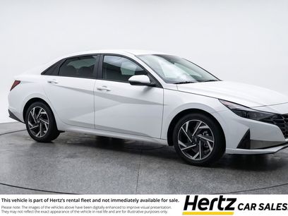 Used 2025 Hyundai Elantra SEL