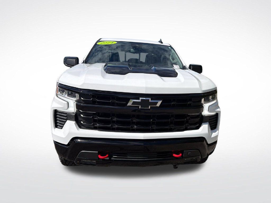 Used 2024 Chevrolet Silverado 1500 LT Trail Boss w/ Convenience Package II AWD/4WD image 9