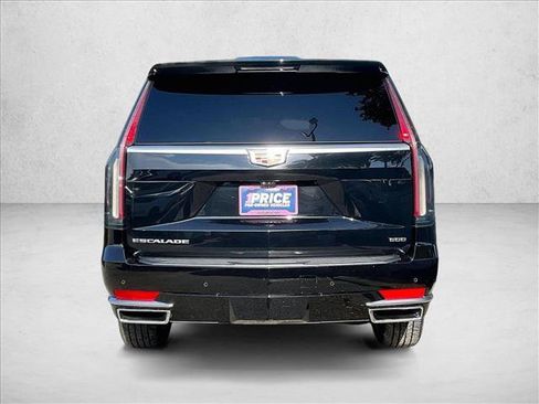 Used 2021 Cadillac Escalade ESV Premium Luxury w/ Driver Assist Tech Package AWD/4WD image 4