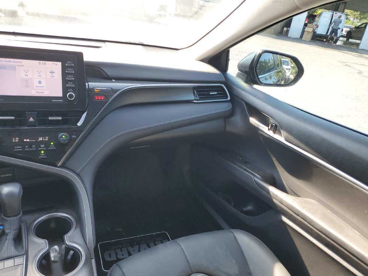 Used 2024 Toyota Camry SE w/ Convenience Package FWD image 14