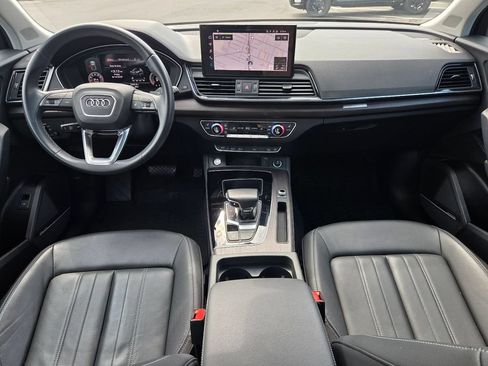 Used 2023 Audi Q5 2.0T Premium Plus w/ Premium Plus Package AWD/4WD image 11