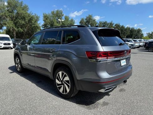 Used 2024 Volkswagen Atlas SE AWD/4WD image 14