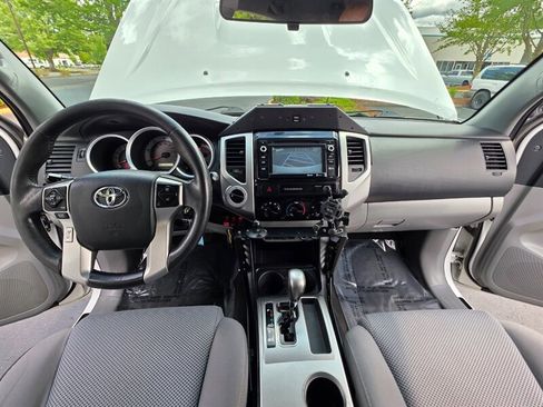 Used 2015 Toyota Tacoma 4x4 Double Cab w/ TRD Sport Package image 34