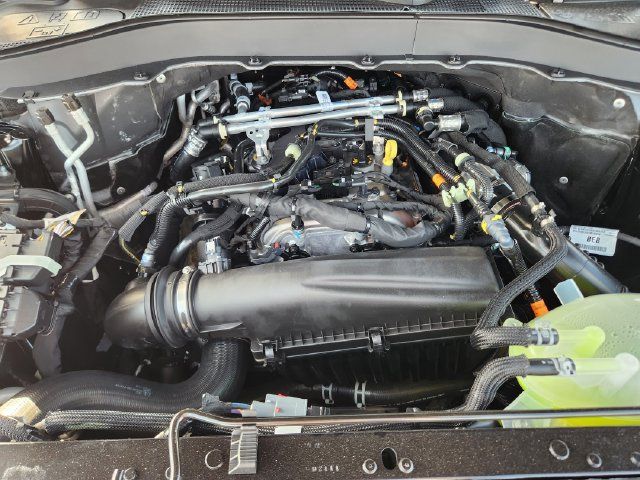 New 2026 Ford Explorer Active w/ Active Comfort Package RWD image 32