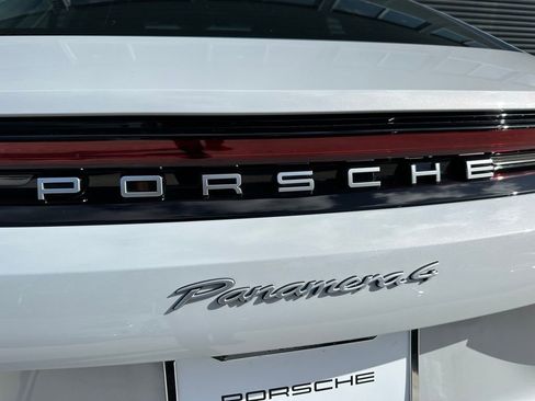 Certified 2025 Porsche Panamera 4 E-Hybrid AWD/4WD image 12