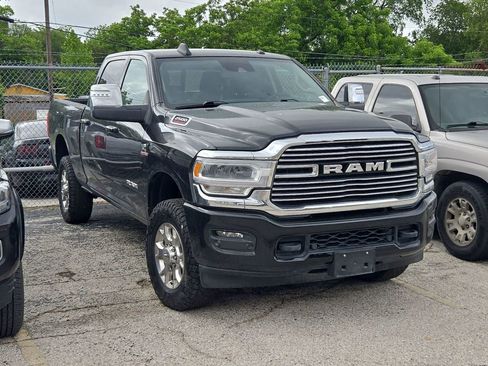 Used 2024 RAM 2500 Laramie w/ Safety Group AWD/4WD image 1