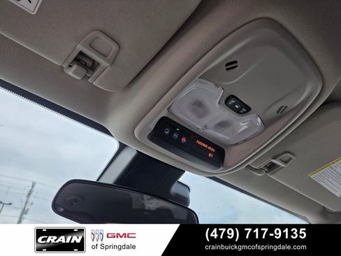 Used 2025 Buick Encore GX Preferred AWD/4WD image 19