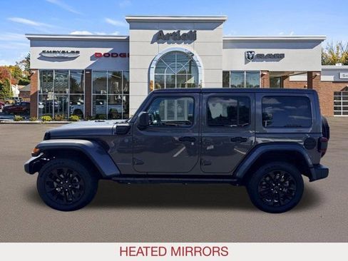 Certified 2025 Jeep Wrangler Unlimited Sahara w/ Safety Group AWD/4WD image 5