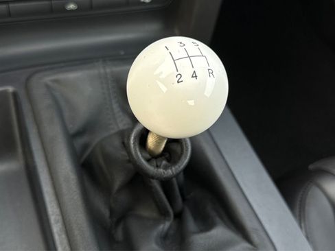 Used 2006 Ford Mustang GT Premium image 12