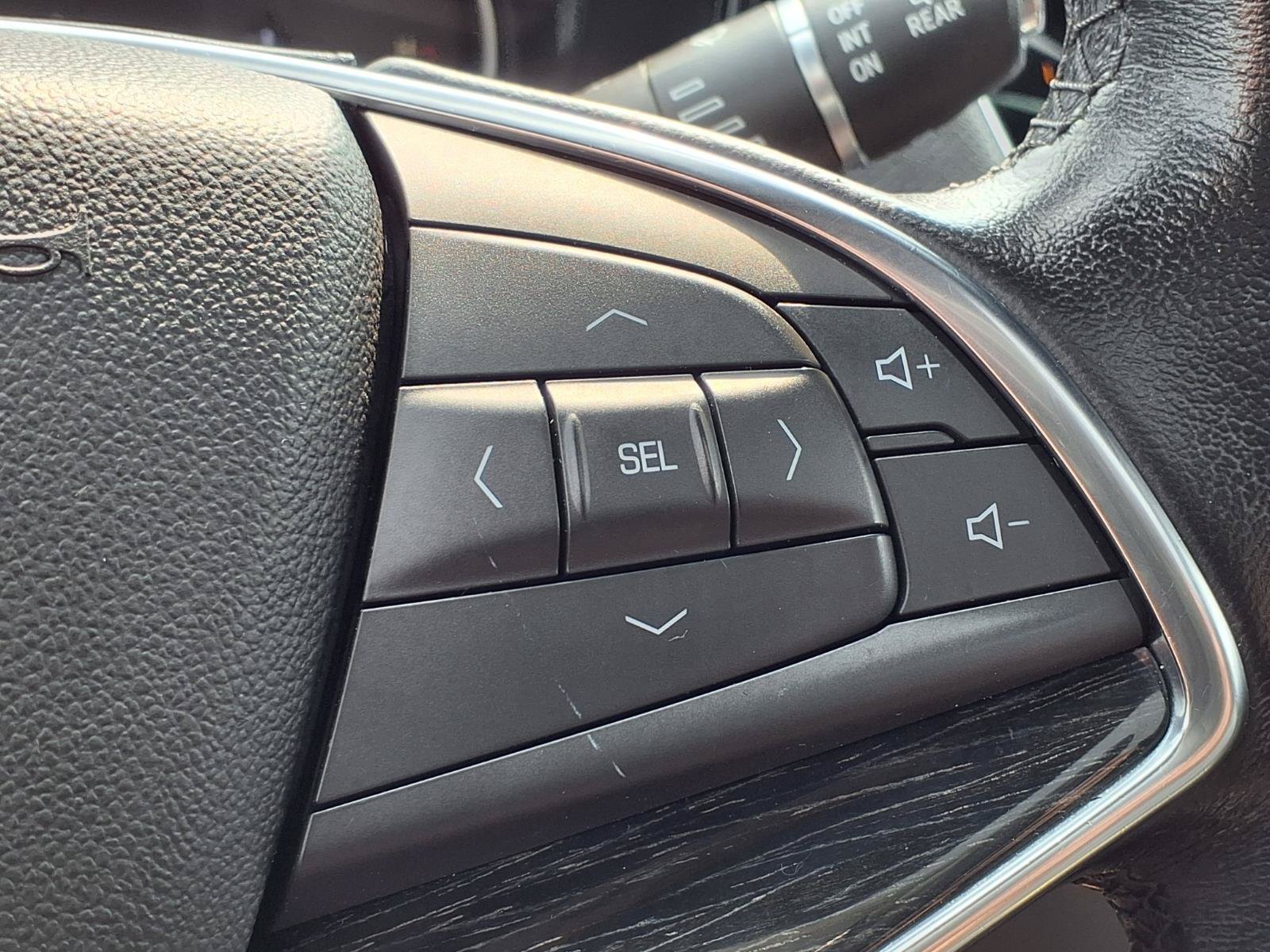 Used 2021 Cadillac XT5 Premium Luxury w/ LPO, Floor Liner Package AWD/4WD image 29